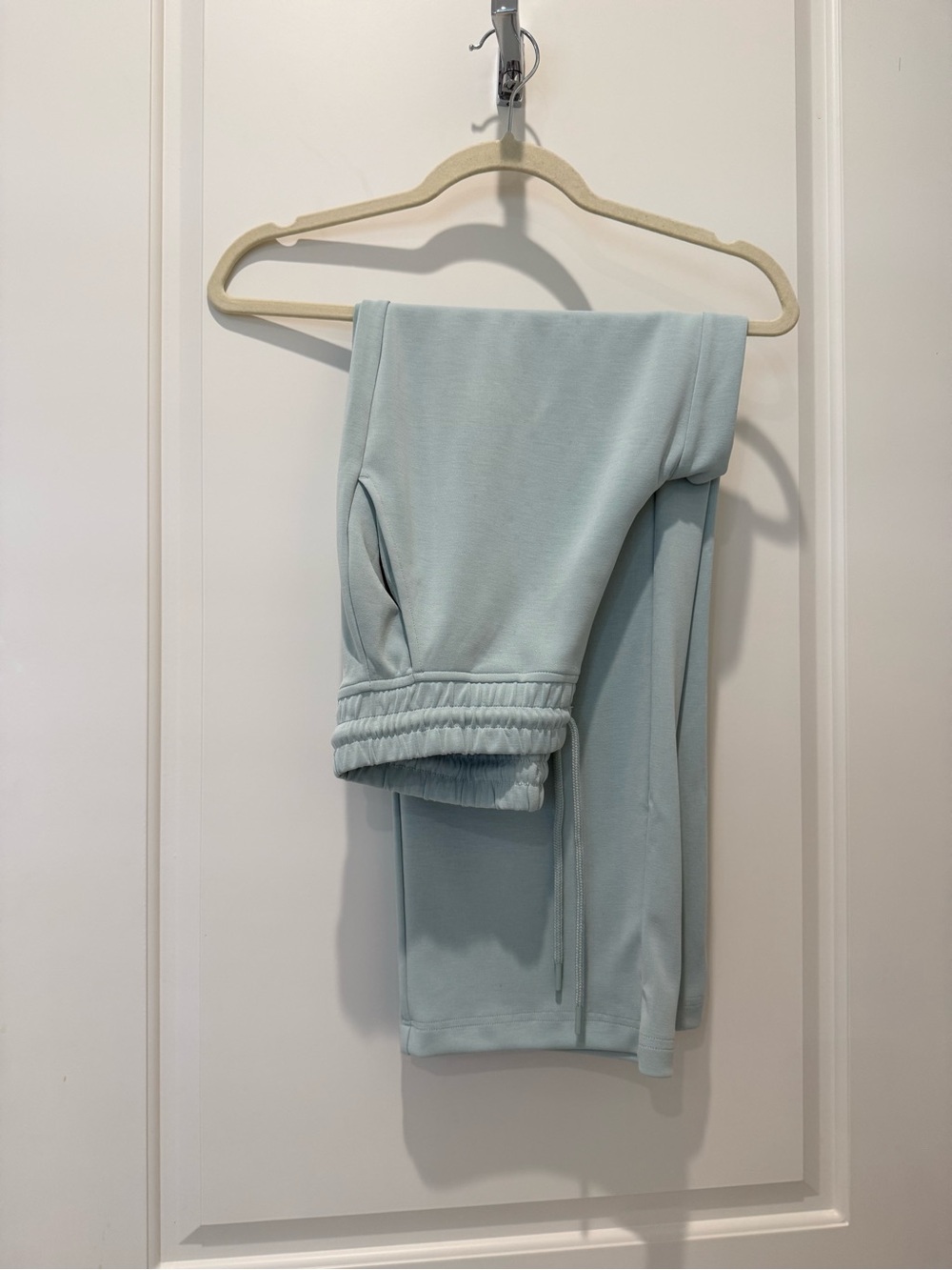 Women’s Seasoft Mid Rise Straight Pant XS Petite Never Worn